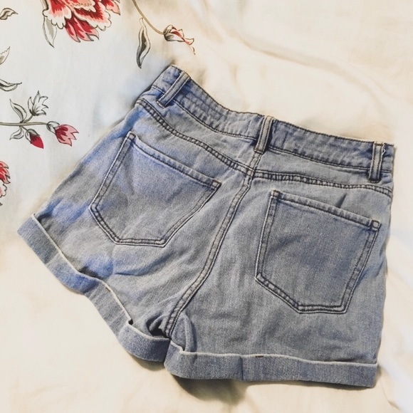 pacsun high waist light wash mom shorts - Picture 2 of 5